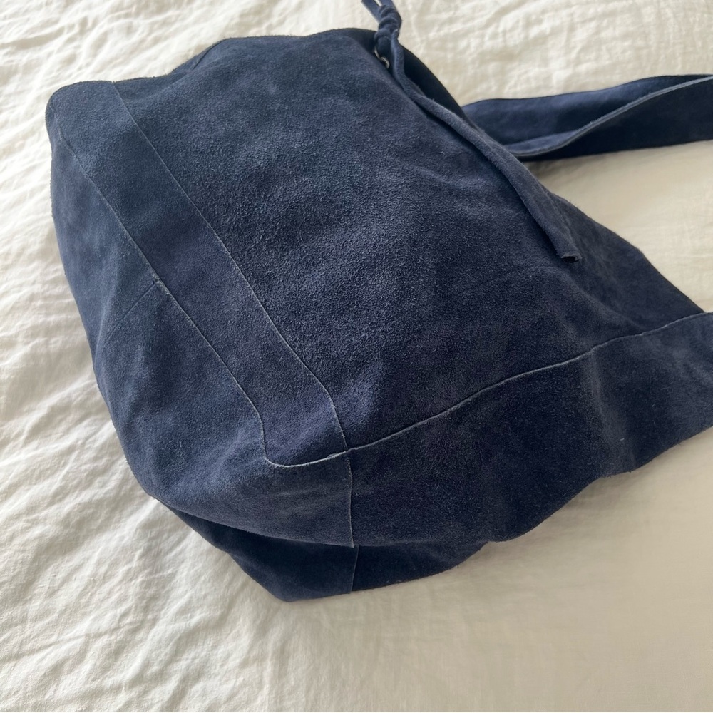 Free People Jessa Carryall Suede Leather Bag in Navy blue rare color! - Picture 9 of 16